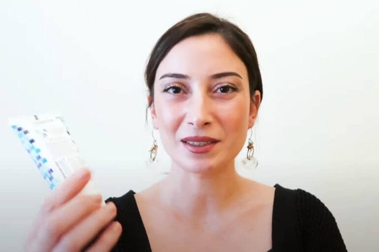 Kırmızı Sivilce İzlerimi Geçiren Krem | Acnecinamide Sensitive Gel