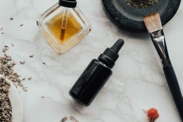 Arometarapi ve doğal yağlardan cilt bakımı